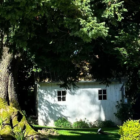La Plonploniere Konukevi 3*